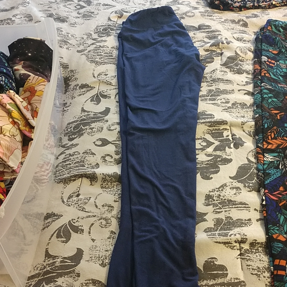 Os navy lularoe leggings